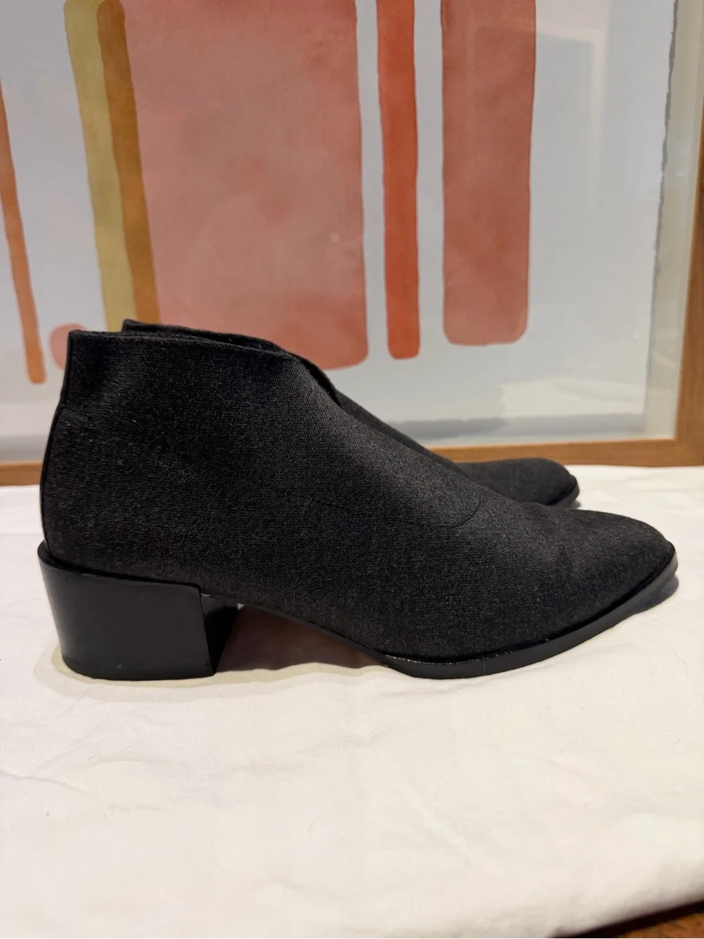 Donald Pliner Black Wool Blend Pointed Toe Ankle Booties 8